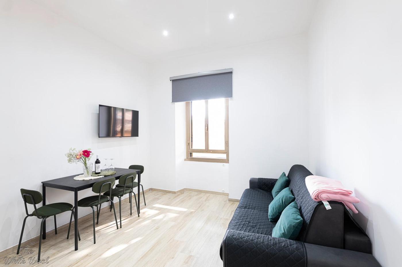 The Little Big House Apartment Рим Екстериор снимка